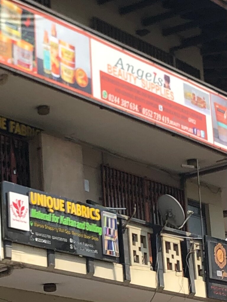 Drapery shop Unique Fabric, Accra, photo