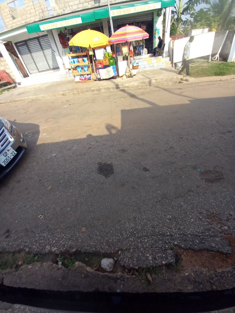 Non-bank financial institution Low Cost Enterprise, Accra, photo