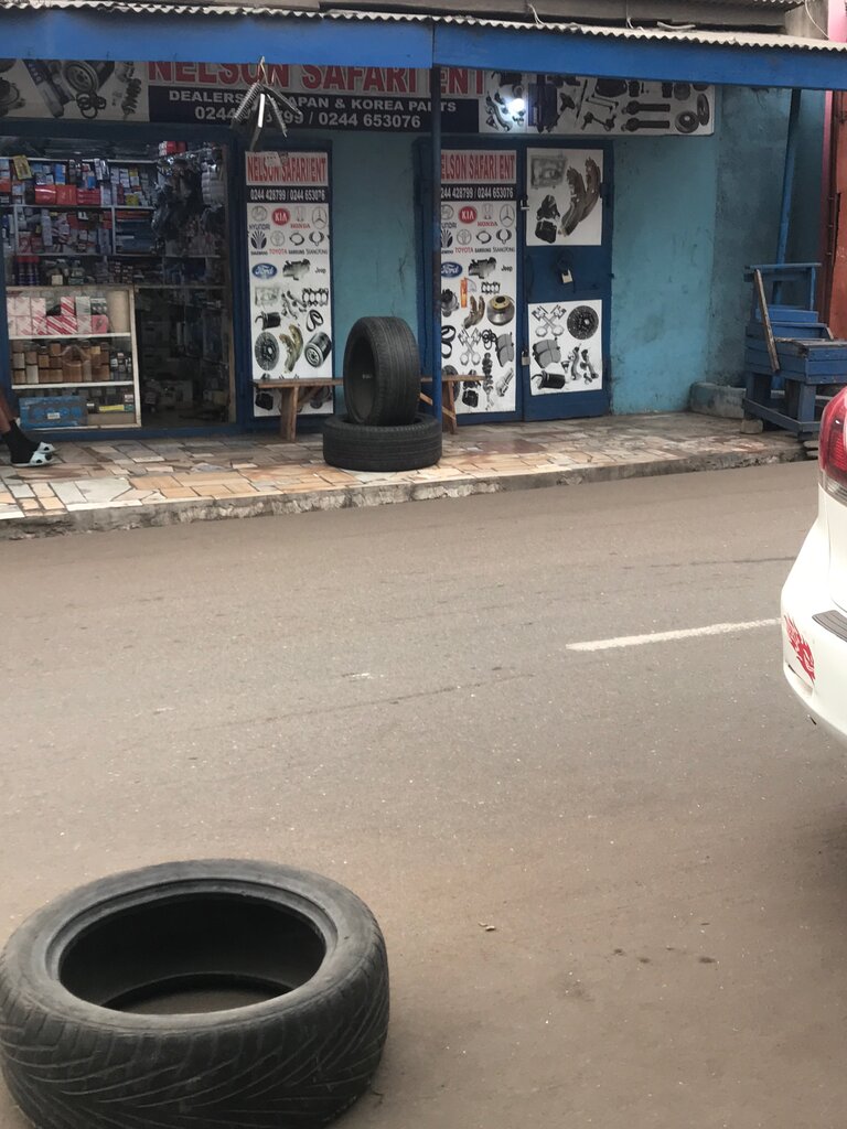 Auto parts and auto goods store Nelson Safari Ent, Accra, photo