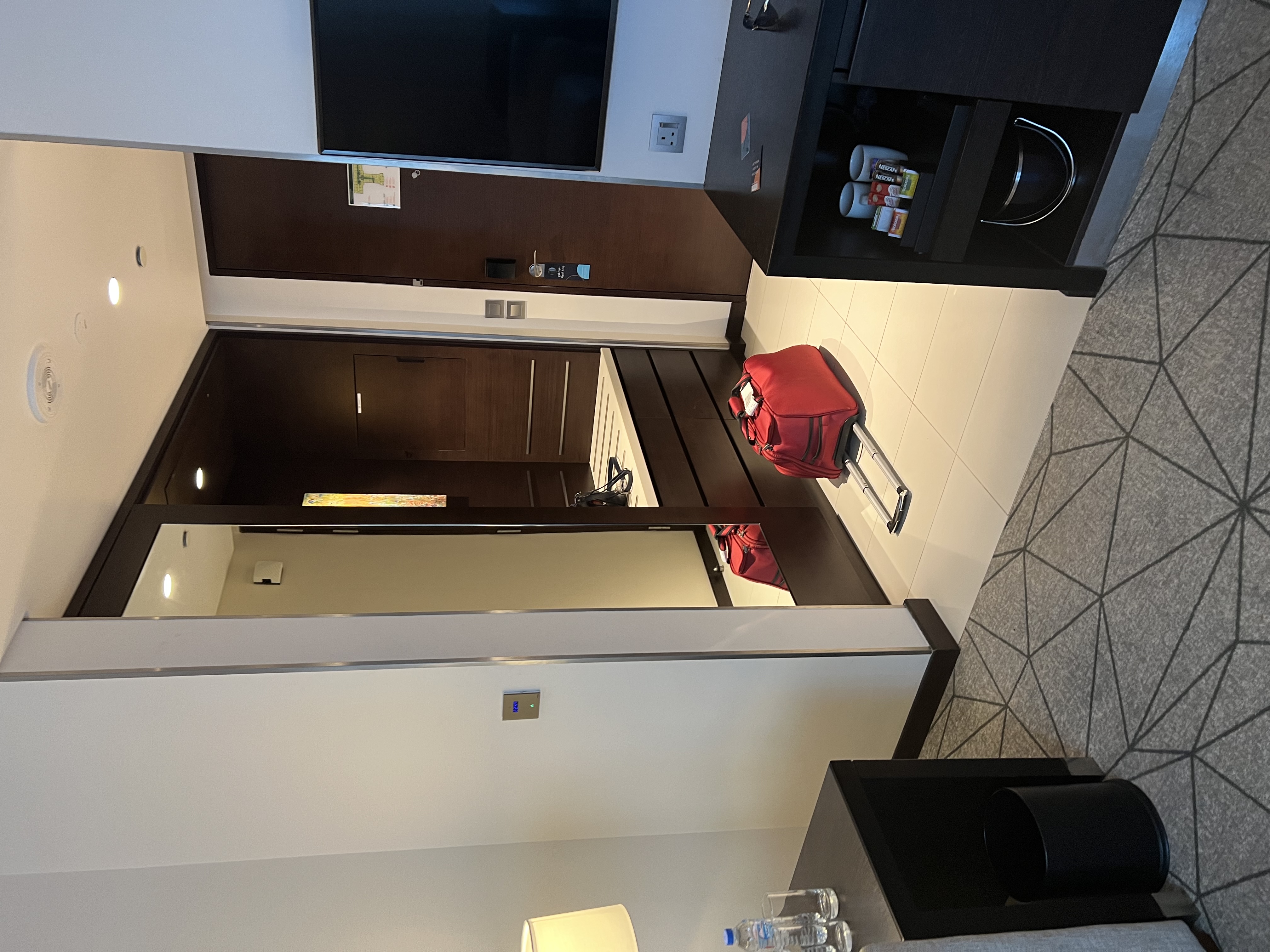 Фото Hyatt Place Dubai Jumeirah