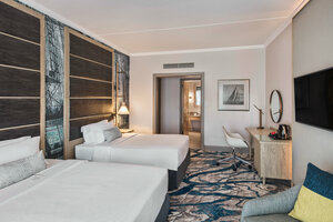 Гостиница Le Suffren Hotel & Marina