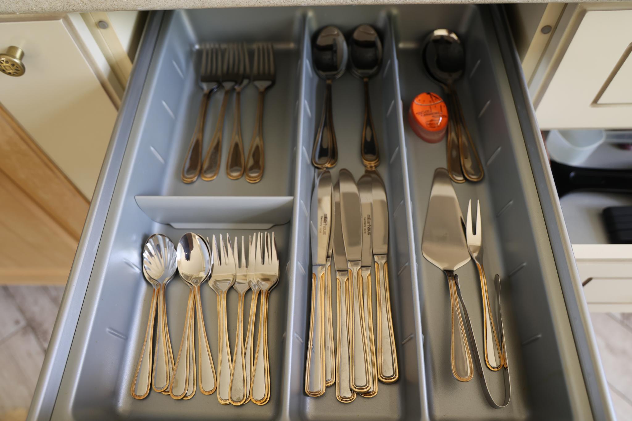 Фото Эленика на Агабабова 40