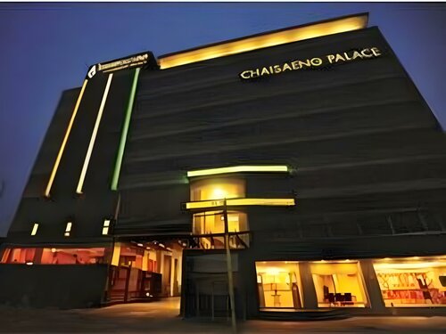 Гостиница Chaisaeng Palace Hotel в Сингбури