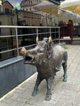 Кабан и кот (Vakhitovskiy City Administrative District, Profsoyuznaya Street, 16Б), genre sculpture