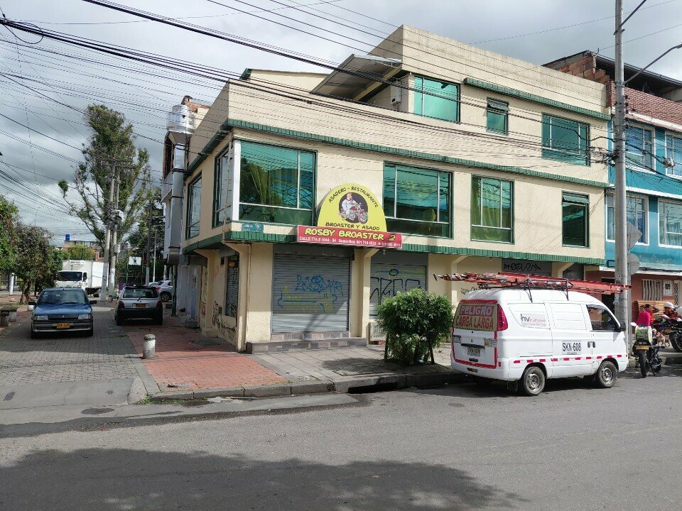 Egg and poultry meat Rosby broaster. 2, Bogota, photo