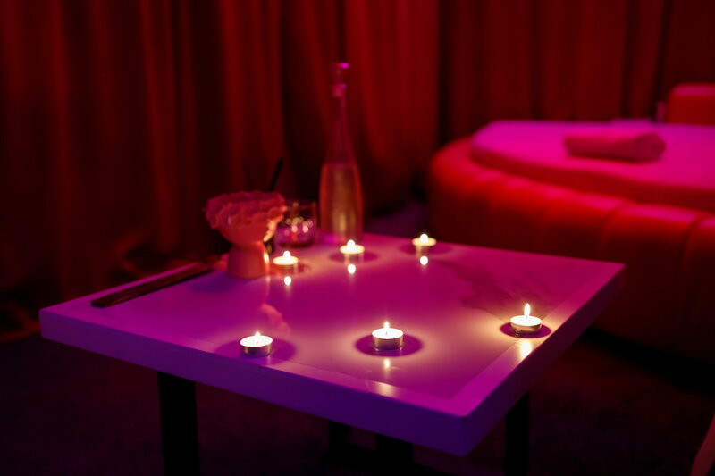 Qizlar uchun eng yangi erotik fon rasmlari