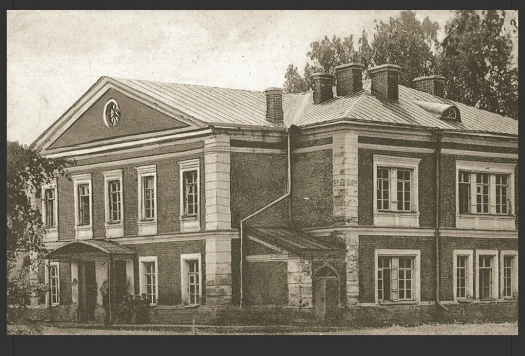 Landmark, attraction Здание таксаторских классов в начале ХХ века, Gorki, photo