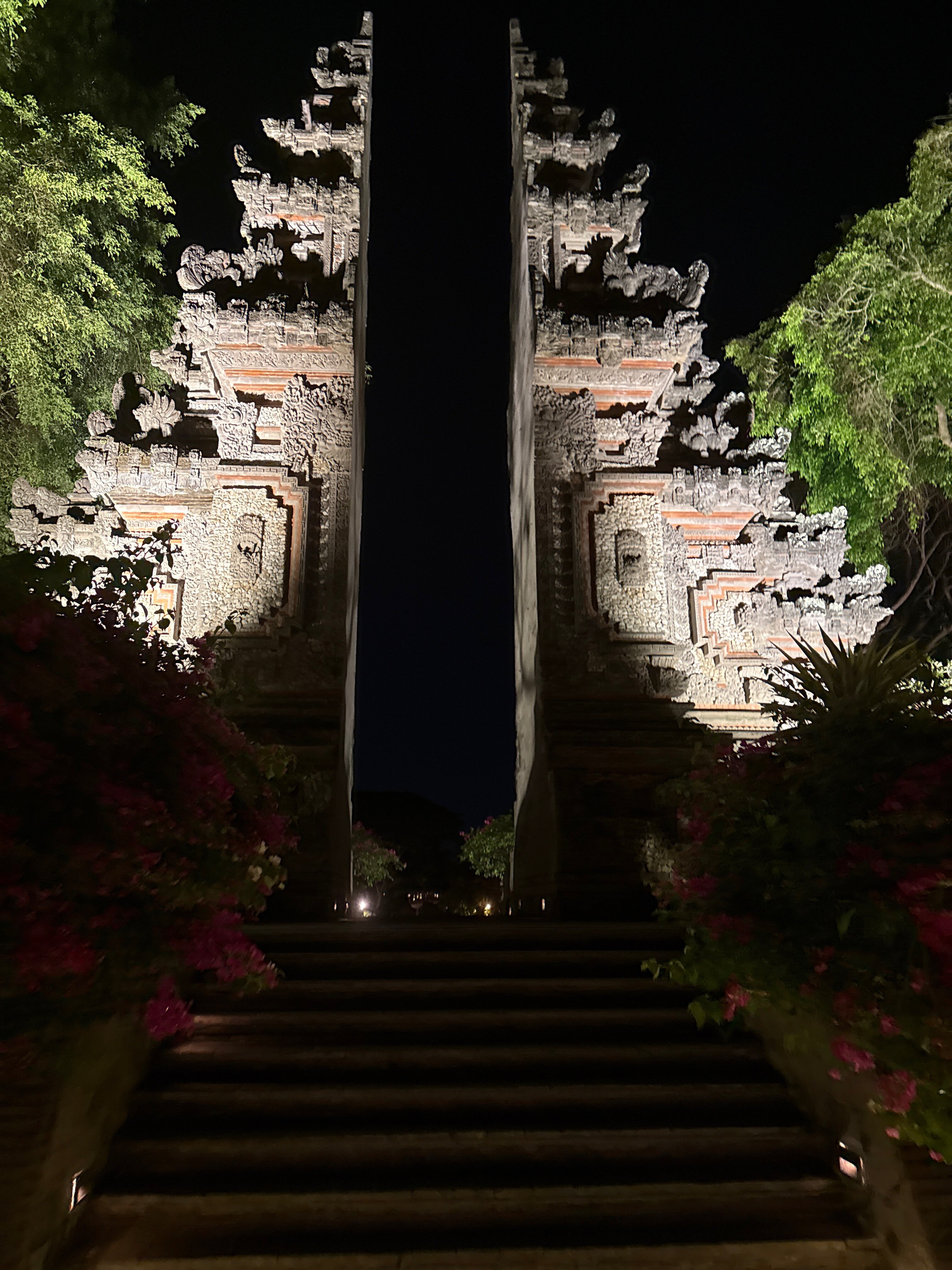 Фото Nusa Dua Beach Hotel