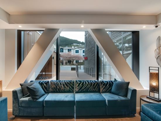 Фото Ramada Queenstown Central