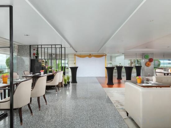 Фото Melia Yangon