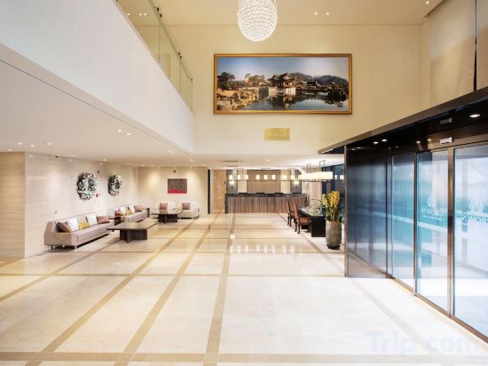 Фото Crown Harbor Hotel Busan