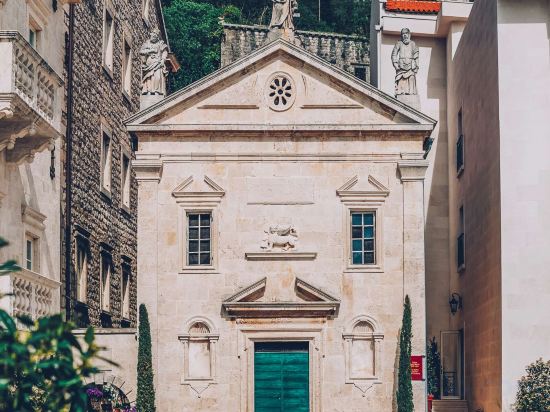 Фото Heritage Grand Perast