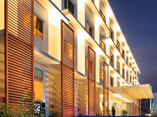 Hotel Microtel by Wyndham Acropolis, Quezon City, photo