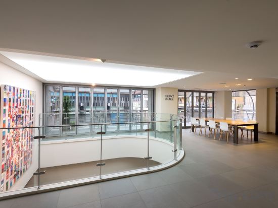 Фото Metro Hotel