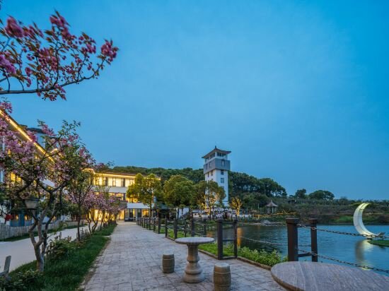 Фото Floral Hotel·Wuxi Yangshan taoyuan Hotel