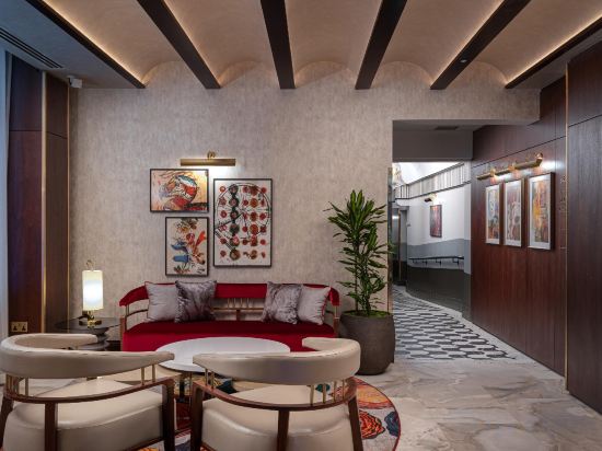 Фото Lost Property St. Paul's London, Curio Collection by Hilton