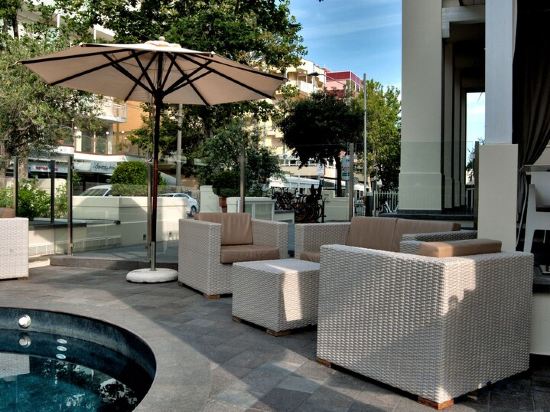 Фото Le Rose Suite Hotel