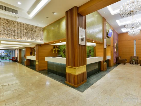 Фото Arawana Regency Park Sukhumvit