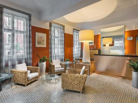 Фото Mamaison Residence Belgicka