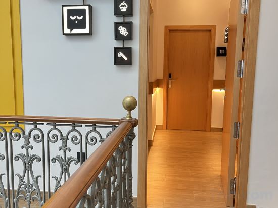 Фото U-Sense For You Hostel Sevilla