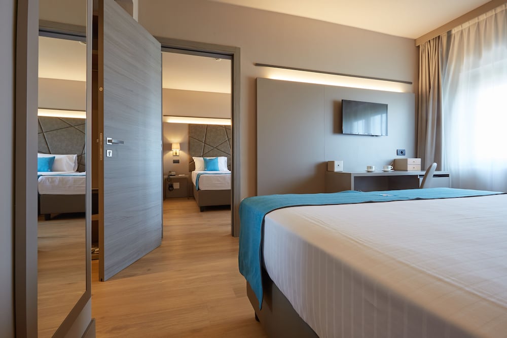 Фото Dc Hotel International