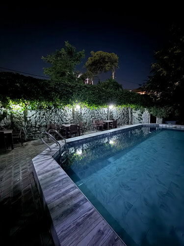 Внешний вид отеля Rich в Бишкеке, фото 2