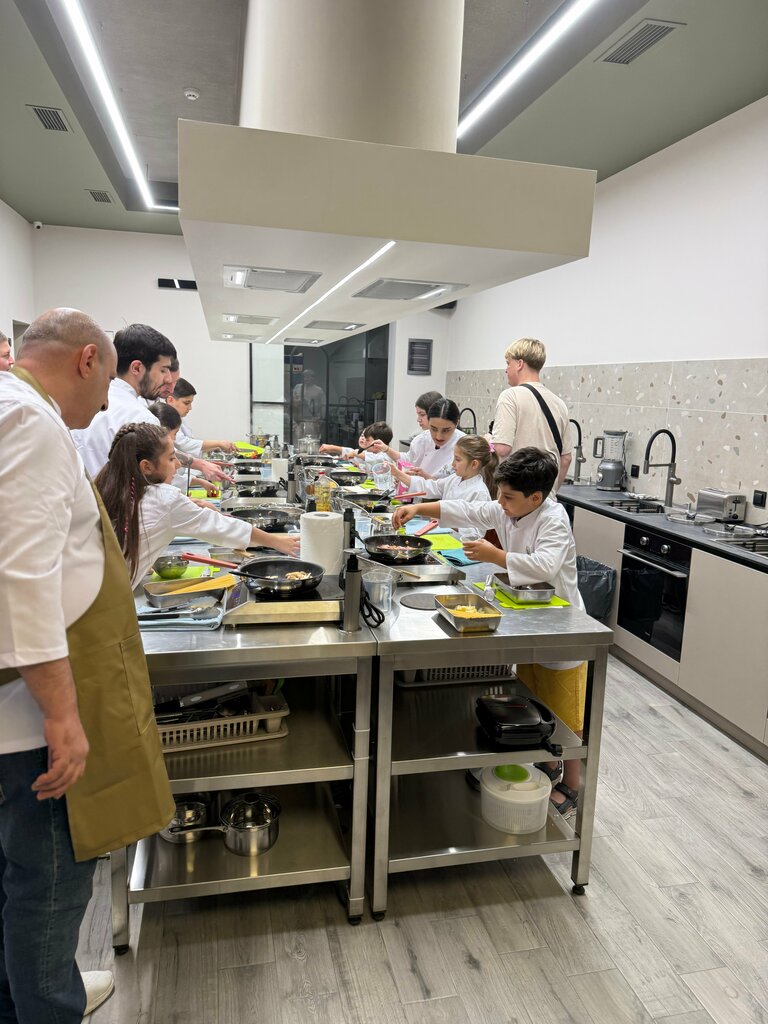 Religious education Es u Du, Yerevan, photo