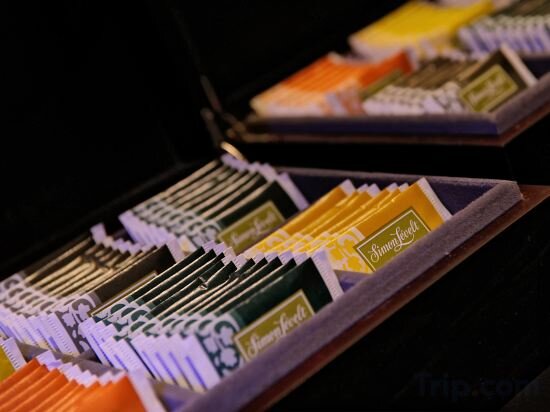 Фото Amsterdam Forest Hotel