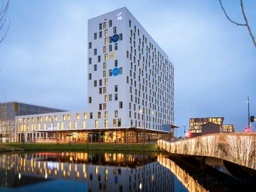 Внешний вид отеля Novotel Amsterdam Schiphol Airport в Хофддорпе, фото 4