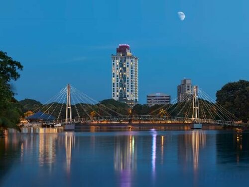 Внешний вид отеля Cinnamon Red Colombo в Коломбо, фото 3