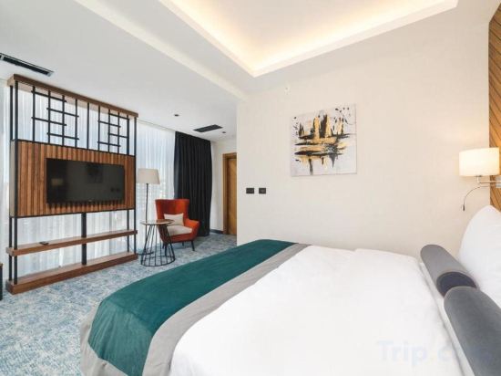 Фото Bristol Hotel