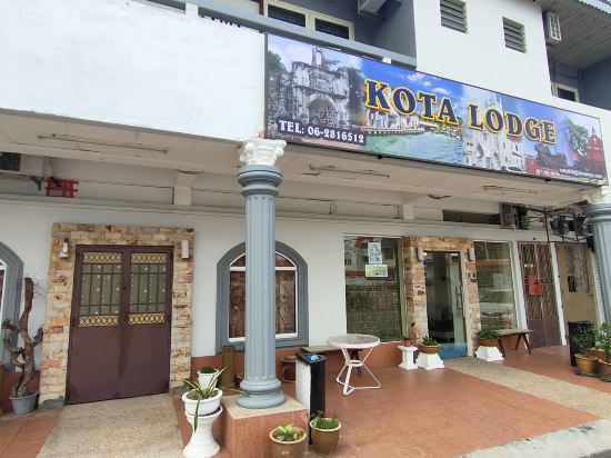 Фото Kota Lodge Hotel