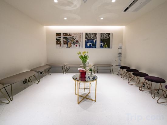 Фото Lavalse Hotel