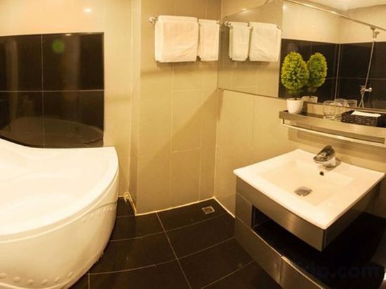 Фото The One Premium Hotel