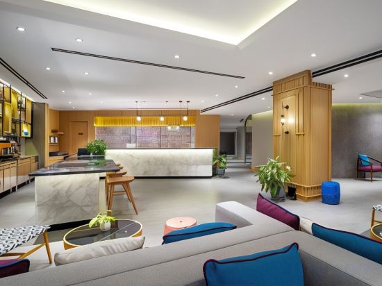 Фото Glow Mira Karon Beach