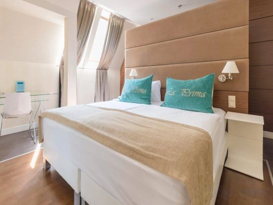 Фото La Prima Fashion Hotel