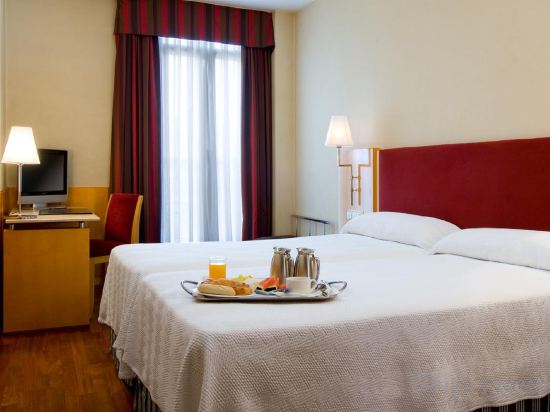 Фото Leonardo Hotel Madrid City Center