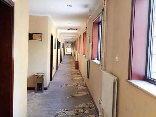 Фото Beijing Huaiyangcun Business Hotel