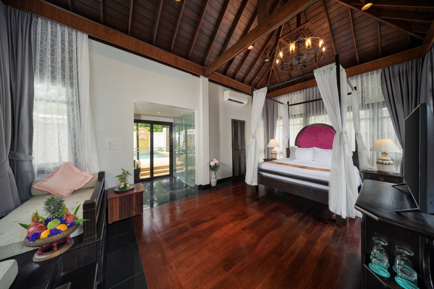 Фото The Hotspring Beach Resort & SPA