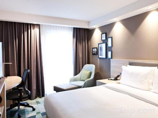 Фото Hampton by Hilton Berlin City East Side Gallery