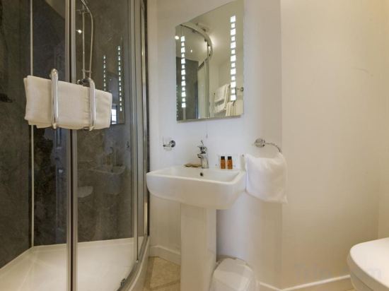 Фото Falls of Lora Hotel