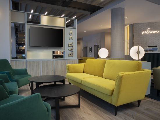 Фото Leonardo Hotel Bristol City