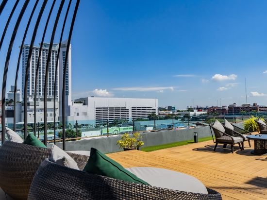 Фото Empress Pattaya Hotel