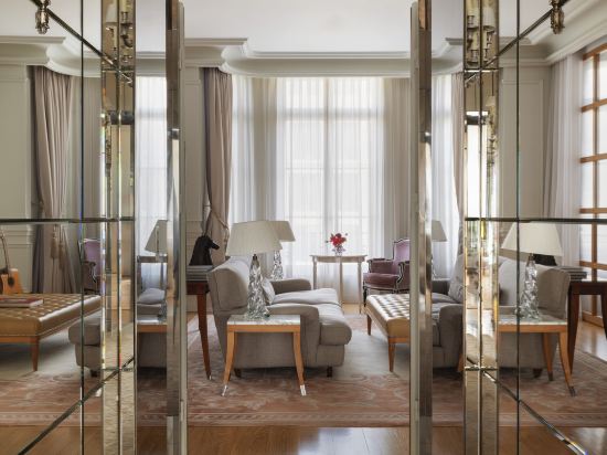 Фото Le Royal Monceau Raffles Paris