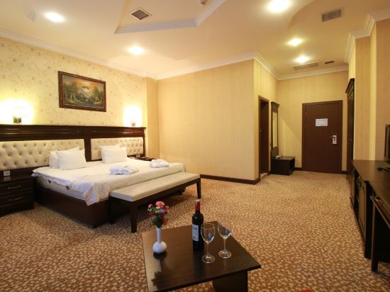 Фото New Baku Hotel