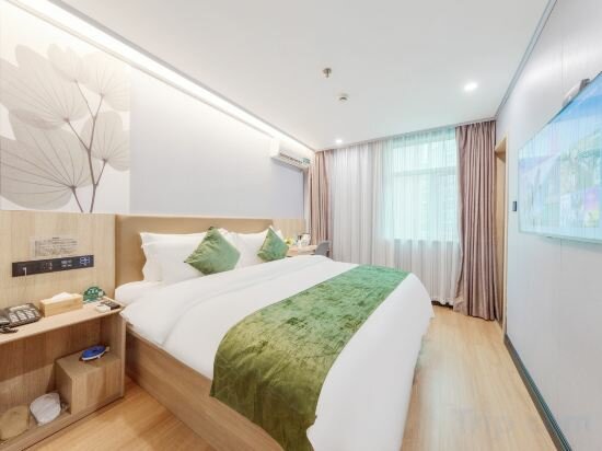 Hotel GreenTree Inn Express Shanghai Xuhui District Xujiahui Yishan Road Metro Station, Shanghai, photo