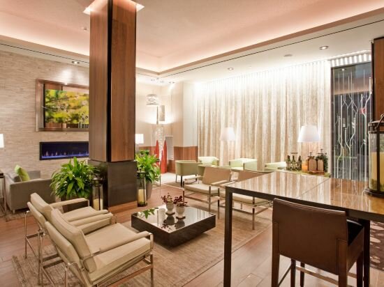 Фото Hilton Garden Inn New York/Central Park South-Midtown West