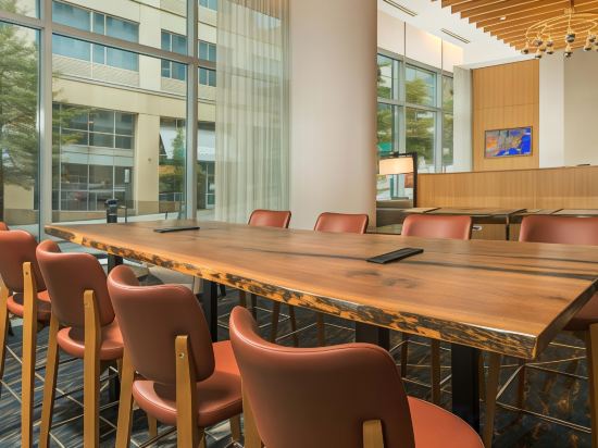 Фото Residence Inn by Marriott Baltimore at The Johns Hopkins Medical Campus