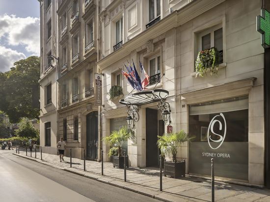 Фото отеля 1