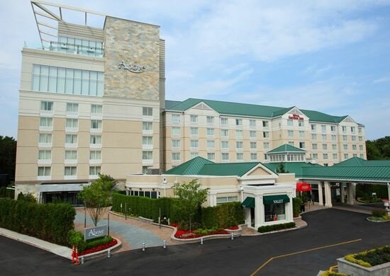 Фото Hilton Garden Inn New York/Staten Island